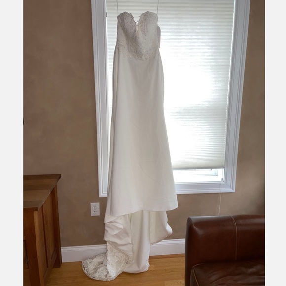 MUST GO! Open to offers - Madi Lane Freya Gown - Picture 5 of 11